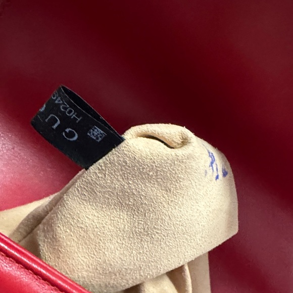 Red Gucci Marmont Bag - Picture 6 of 6